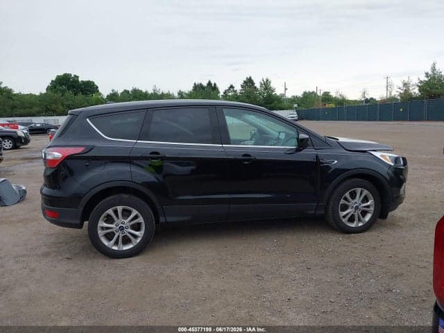 2017 FORD ESCAPE SE 13