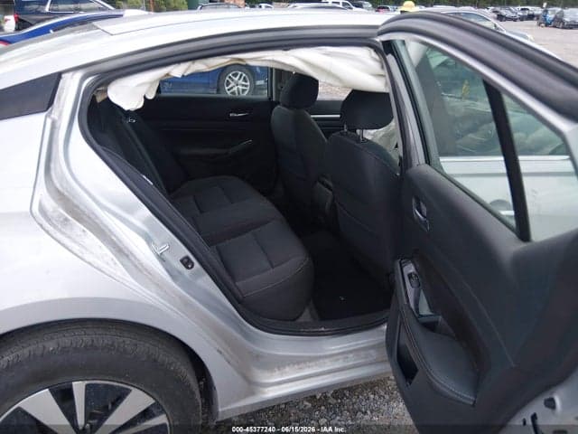2021 NISSAN ALTIMA SV INTELLIGENT AWD 8