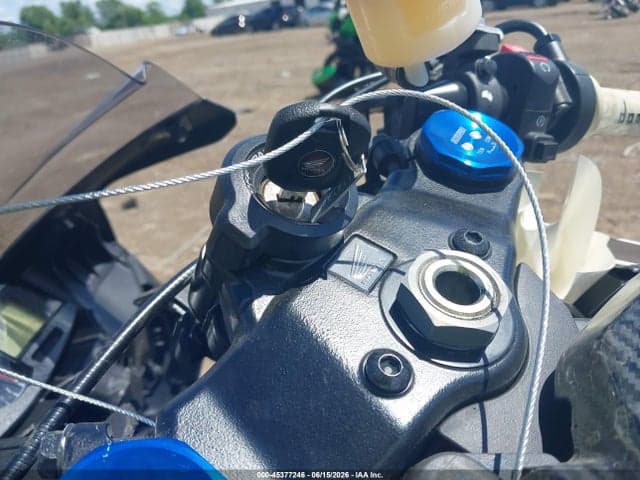 2025 HONDA CBR600 RR 11