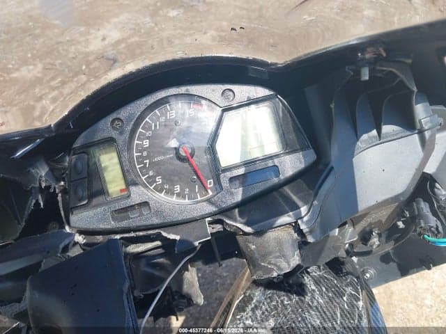 2025 HONDA CBR600 RR 7