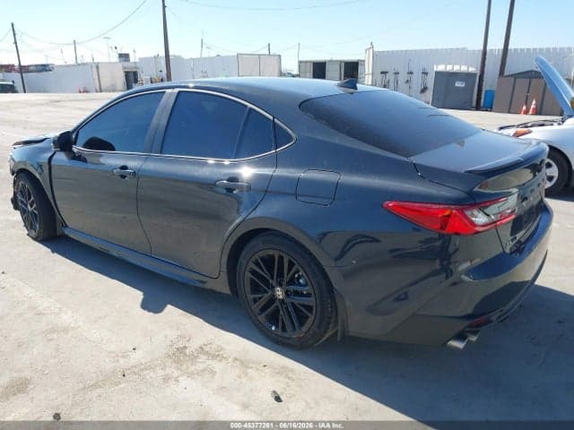 2026 TOYOTA CAMRY SE 3