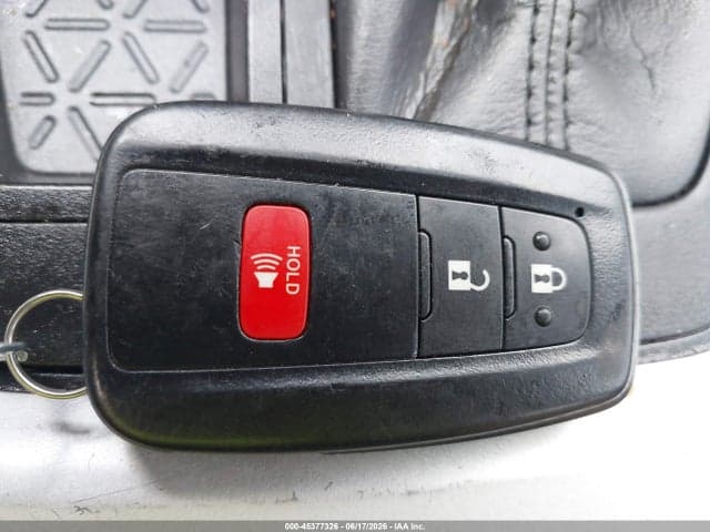 2023 TOYOTA RAV4 XLE 11