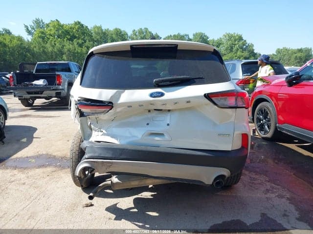 2020 FORD ESCAPE SE 17