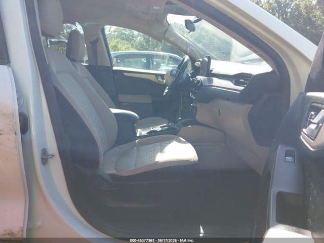 2020 FORD ESCAPE SE 5