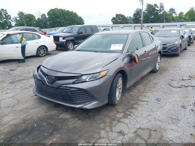 2019 TOYOTA CAMRY LE 2