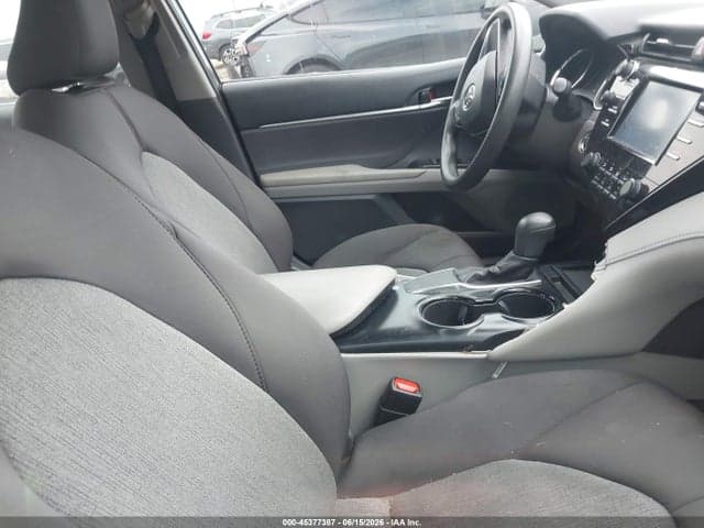 2019 TOYOTA CAMRY LE 5