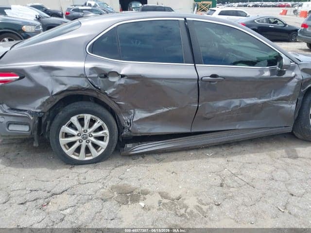 2019 TOYOTA CAMRY LE 6