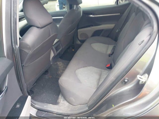 2019 TOYOTA CAMRY LE 8