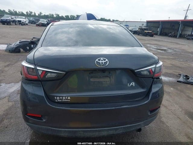 2018 TOYOTA YARIS IA 16