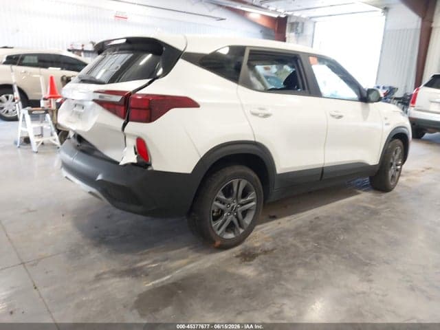 2023 KIA SELTOS LX 4