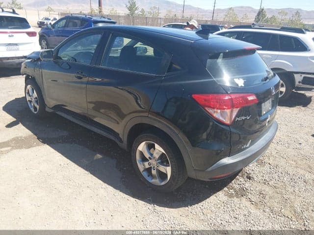 2017 HONDA HR-V LX 3