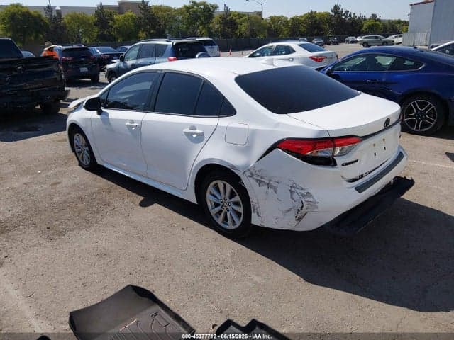 2023 TOYOTA COROLLA LE 3