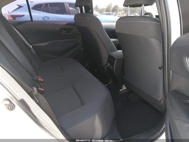 2023 TOYOTA COROLLA LE 8