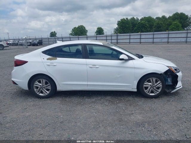 2019 HYUNDAI ELANTRA SEL 13