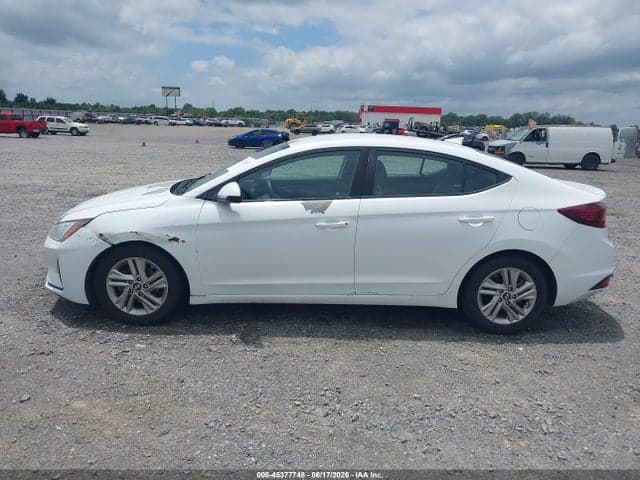 2019 HYUNDAI ELANTRA SEL 14