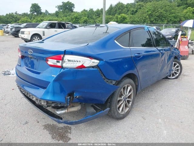 2017 FORD FUSION SE 4