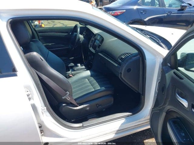 2018 CHRYSLER 300 300S 5
