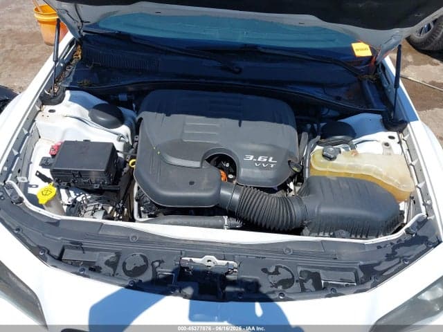 2018 CHRYSLER 300 300S 10