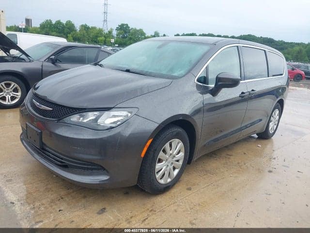 2020 CHRYSLER VOYAGER L 2