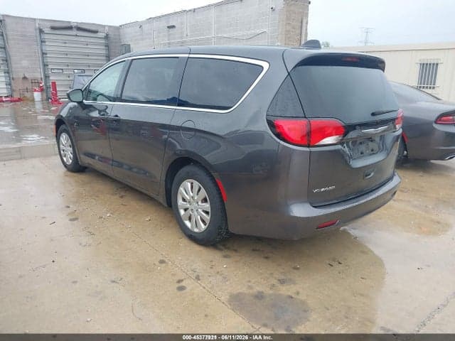 2020 CHRYSLER VOYAGER L 3