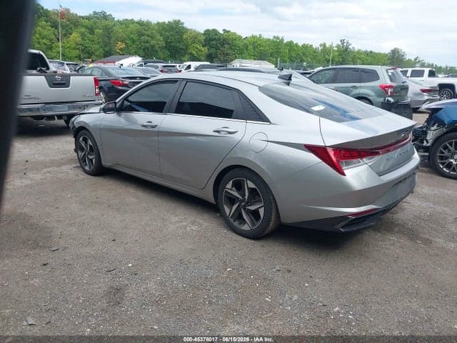 2021 HYUNDAI ELANTRA SEL 3