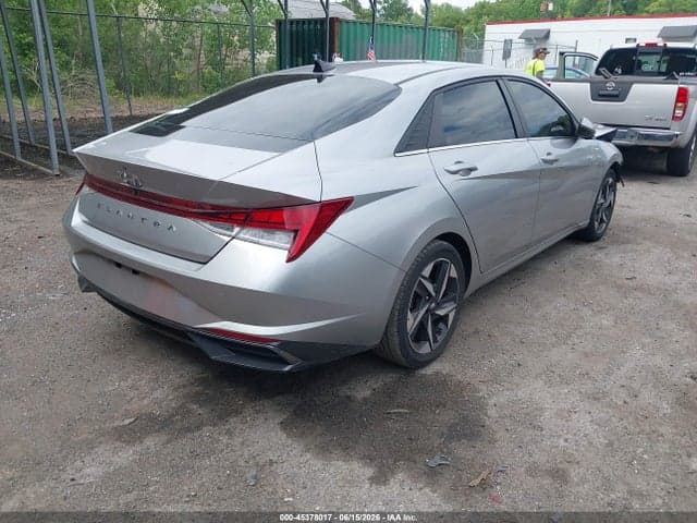 2021 HYUNDAI ELANTRA SEL 4