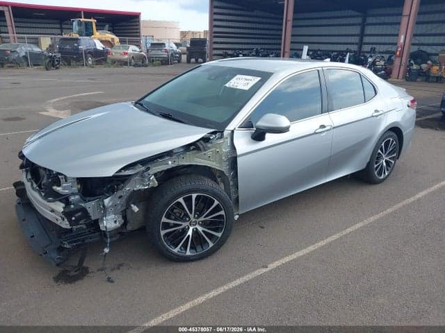 2019 TOYOTA CAMRY SE 2