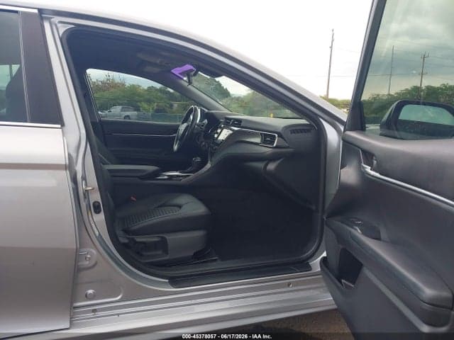 2019 TOYOTA CAMRY SE 5