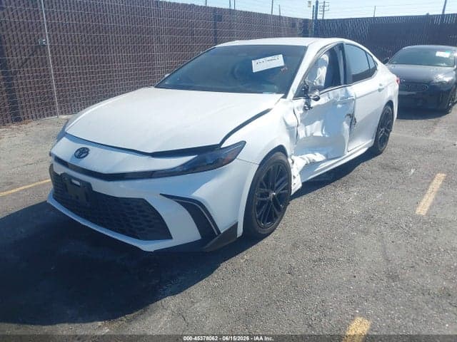 2025 TOYOTA CAMRY SE 2