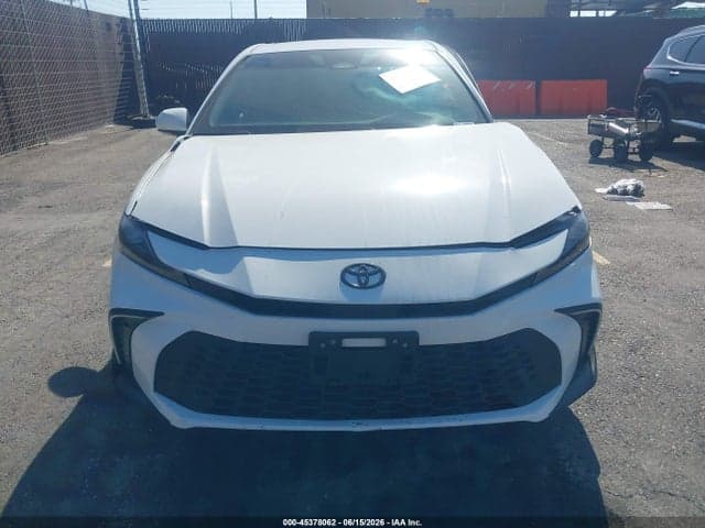 2025 TOYOTA CAMRY SE 12