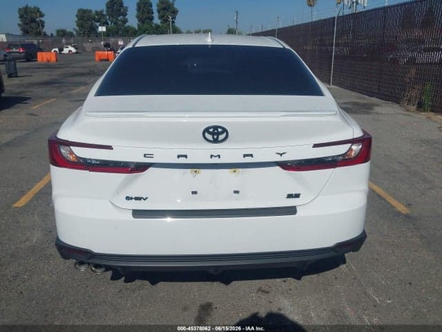 2025 TOYOTA CAMRY SE 16