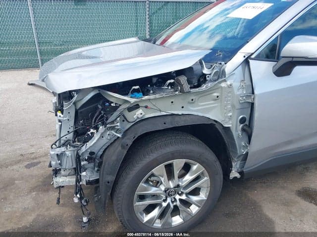 2025 TOYOTA RAV4 XLE PREMIUM 6