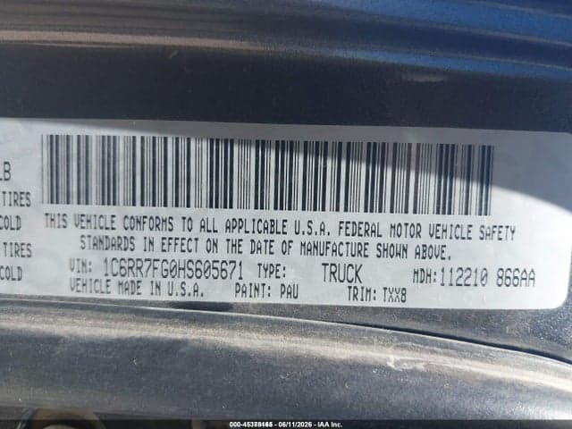 2017 RAM 1500 TRADESMAN 4X4 6'4 BOX 9