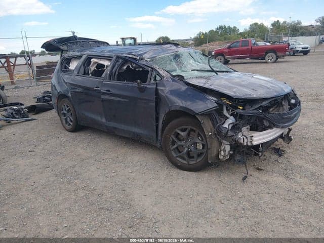 2020 CHRYSLER PACIFICA TOURING - 1