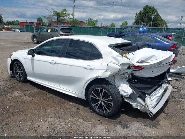 2020 TOYOTA CAMRY SE 3