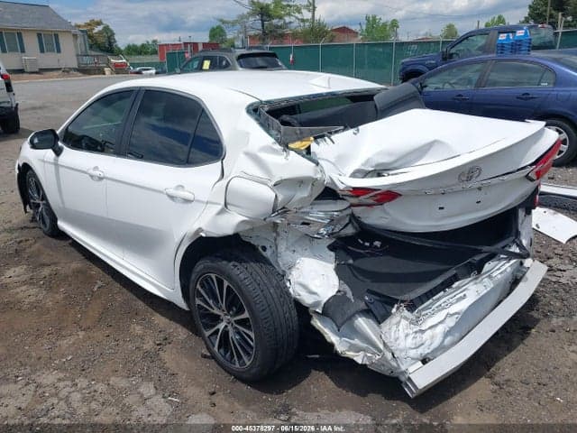 2020 TOYOTA CAMRY SE 6