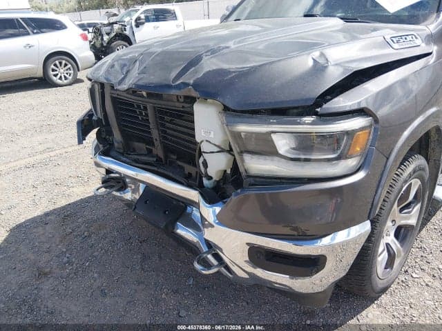 2019 RAM 1500 LARAMIE 4X4 6'4 BOX 6