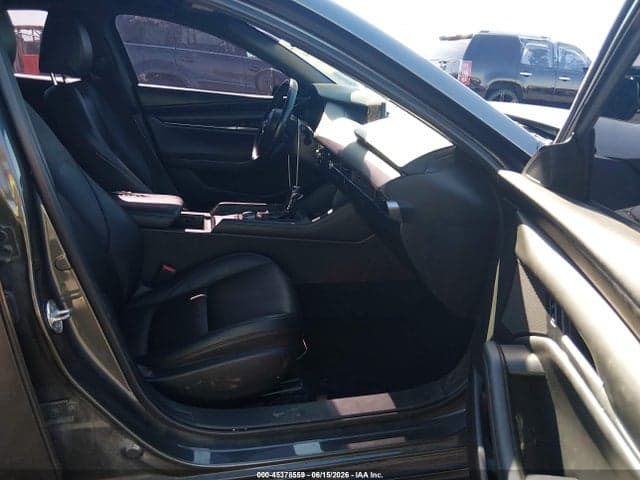 2020 MAZDA MAZDA3 5