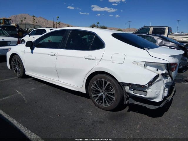 2018 TOYOTA CAMRY SE 3