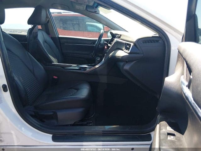 2018 TOYOTA CAMRY SE 5