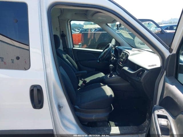 2017 RAM PROMASTER CITY TRADESMAN SLT 5