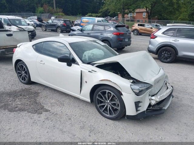 2017 TOYOTA 86 - 1
