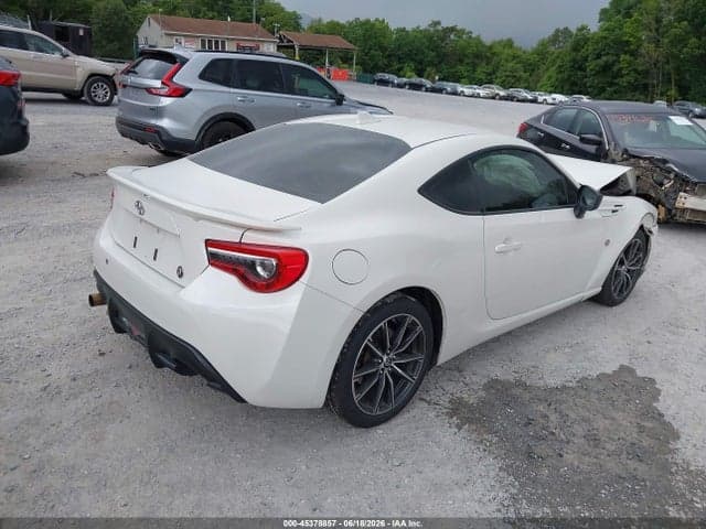 2017 TOYOTA 86 4