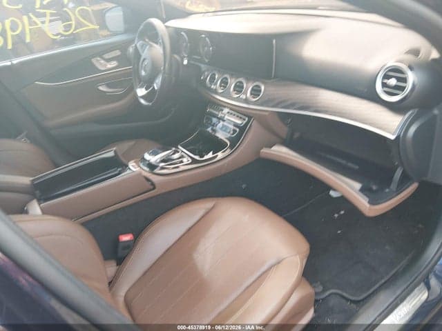 2017 MERCEDES-BENZ E 300 4MATIC 5