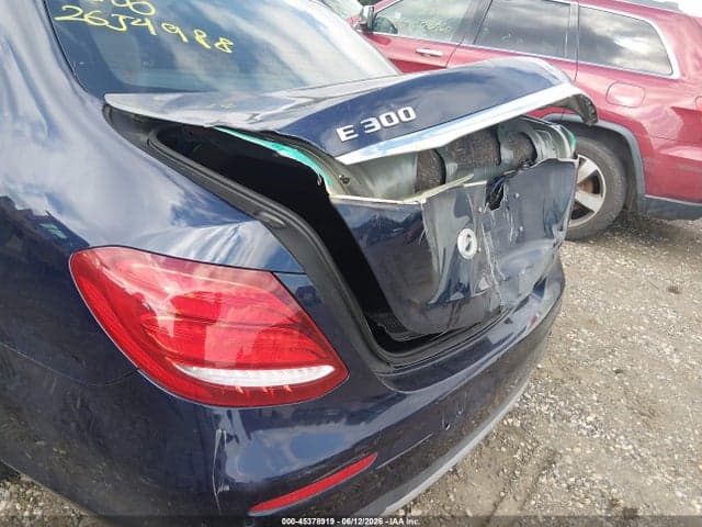 2017 MERCEDES-BENZ E 300 4MATIC 6
