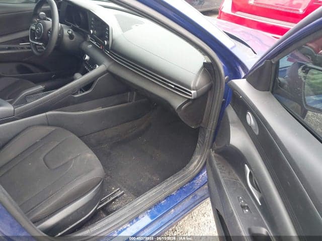 2023 HYUNDAI ELANTRA SEL 5