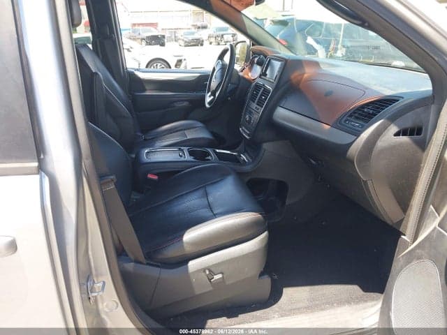 2018 DODGE GRAND CARAVAN GT 5