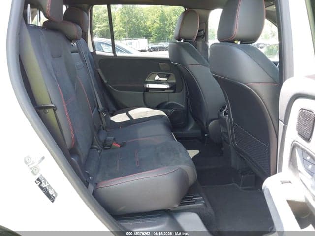2024 MERCEDES-BENZ GLB 250 4MATIC 8