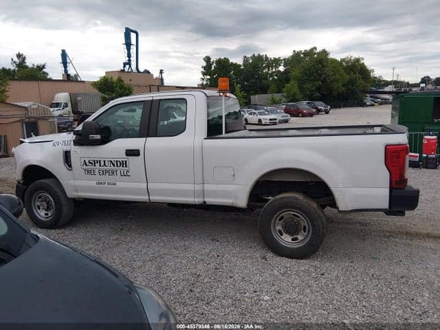 2017 FORD F-250 XL 14