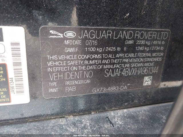 2017 JAGUAR XE 35T 9